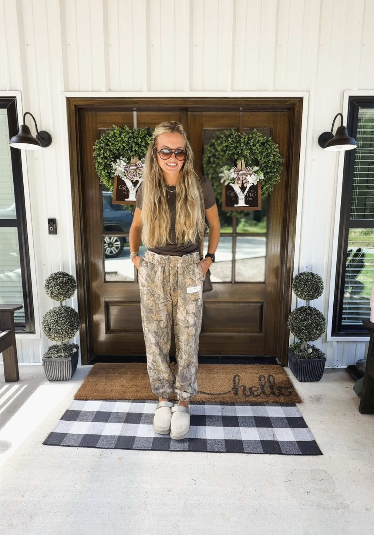 Outfit of the day! Finally got my hands on the comfrt camo sweatpants and I am obsessed!!! #tiktokshopfinds #fallfashion #comfrt #comfrtclothing #camo 