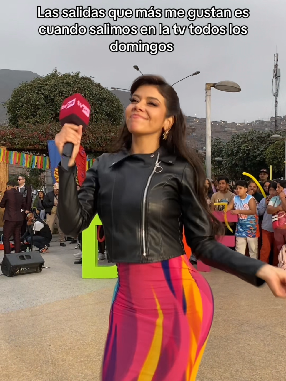 🥳 Pasa una tarde divertida todos los domingos de 2:00 a 4:00 p.m. 🎶 🤩 Junto a nuestra @María Grazia Polanco 👏🏼 📺🇵🇪 Solo por @TVPeruOficial la señal que #NosUne  #DomingosDeFiesta #perú #paratii #TvPerú 