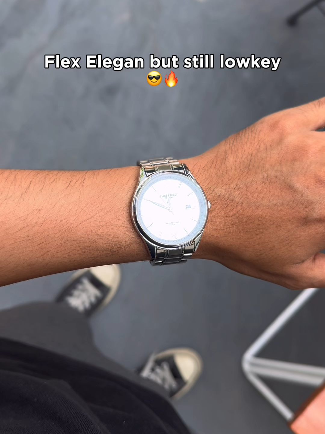 Buat ngampus lebih kece pasti temen-temen pada salfok bro. langsung cek keranjang kuning! #jamcowo #philipericcisendai #jamtanganantiair #OOTD #kadopacar