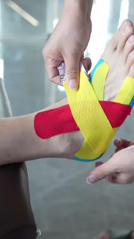 4 Taping Tips for the Ankle #football #ankles #kinesiotape #sportstape #qianchengtape 