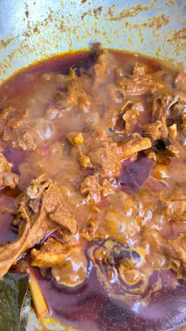 On proses bebek masak mirah khas aceh 🤤🤤🙏🏻 #bebekkari #itekmasakmirah #masakanaceh #peunajohaceh #kulineraceh 