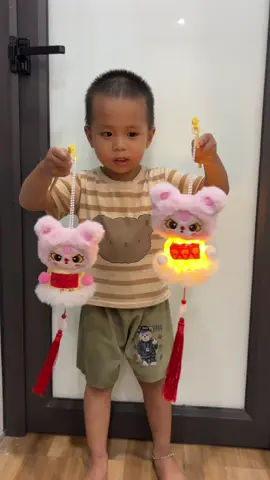 Đèn lồng trung thu cho các bé #denlongtrungthu #denlongtrungthubabythree #denlongtrungthu2025 #tranghatay96  @Trang Hà Tây 96 