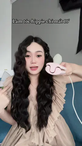 Làm tóc xong nhìn trẻ mà lạ mắt lắmm luôn á