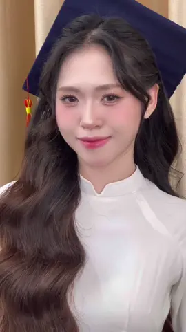 Tóc dài làm sóng bị xinhh #duongyenmakeup #makeuptotnghiep #makeuphanoi #xuhuong #fyp 