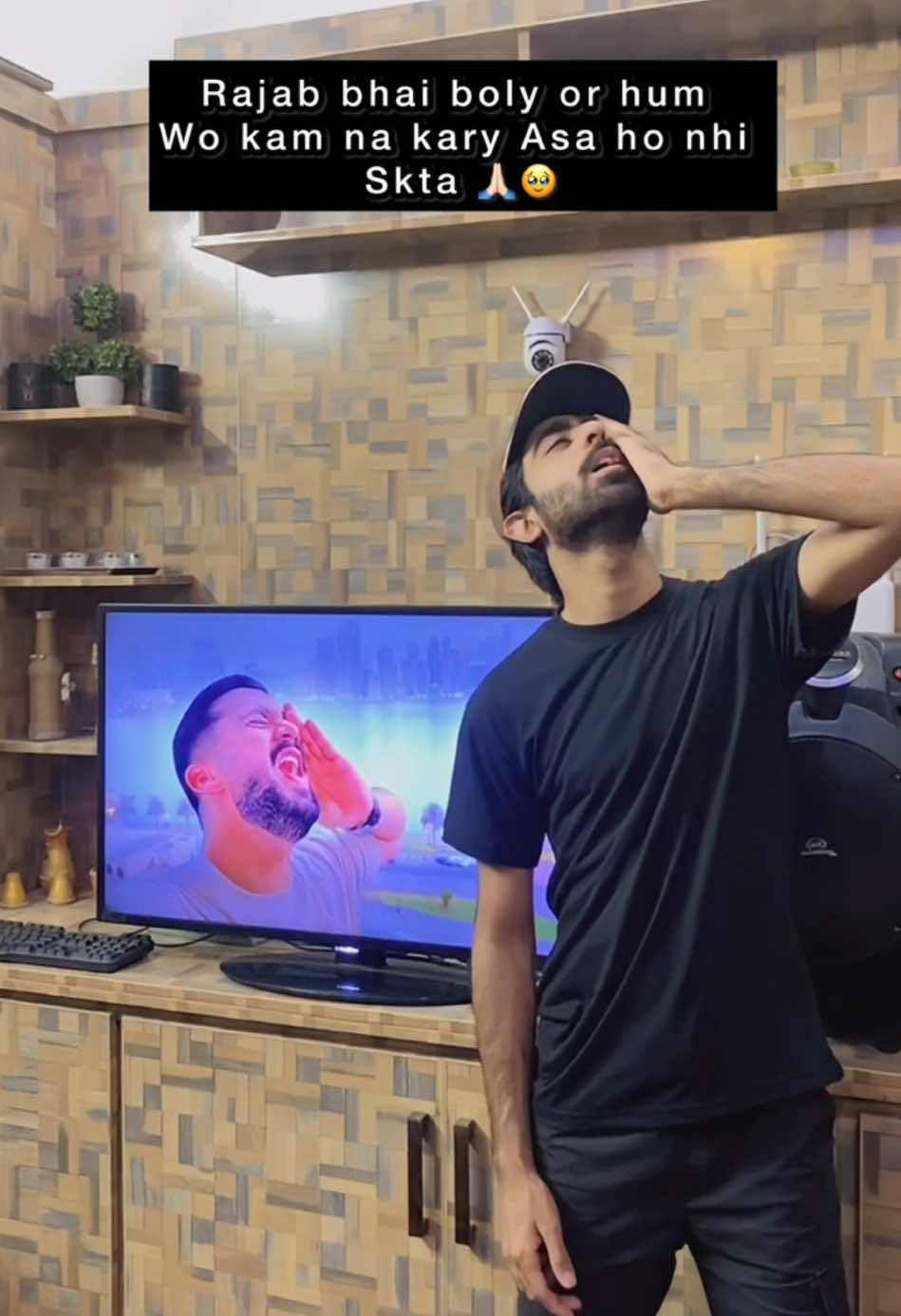 Allah k shukar Rajab bhai wapis aagy ❤️(repost) Rajab bhai apsa milna hai 🥹🥹 #zonicheema #foryou #fyp #foryoupage #tiktok #zonifam #rajabbutt #geonews #rajabfamily #sidhumoosewala #rajab 