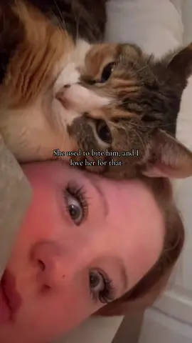 She’s the best judge of character. #fypシ゚viral #girlandhercat #catsoftiktok 