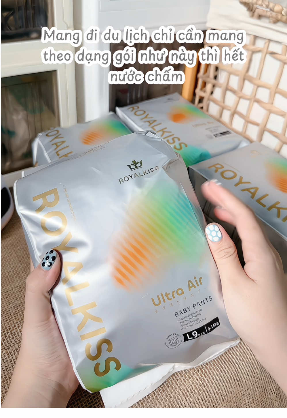 Phải thử liền mí bà ơi , nó ưng mà nó xịn 😛 #royalkiss#bimchobe #mevabe#xhtt 