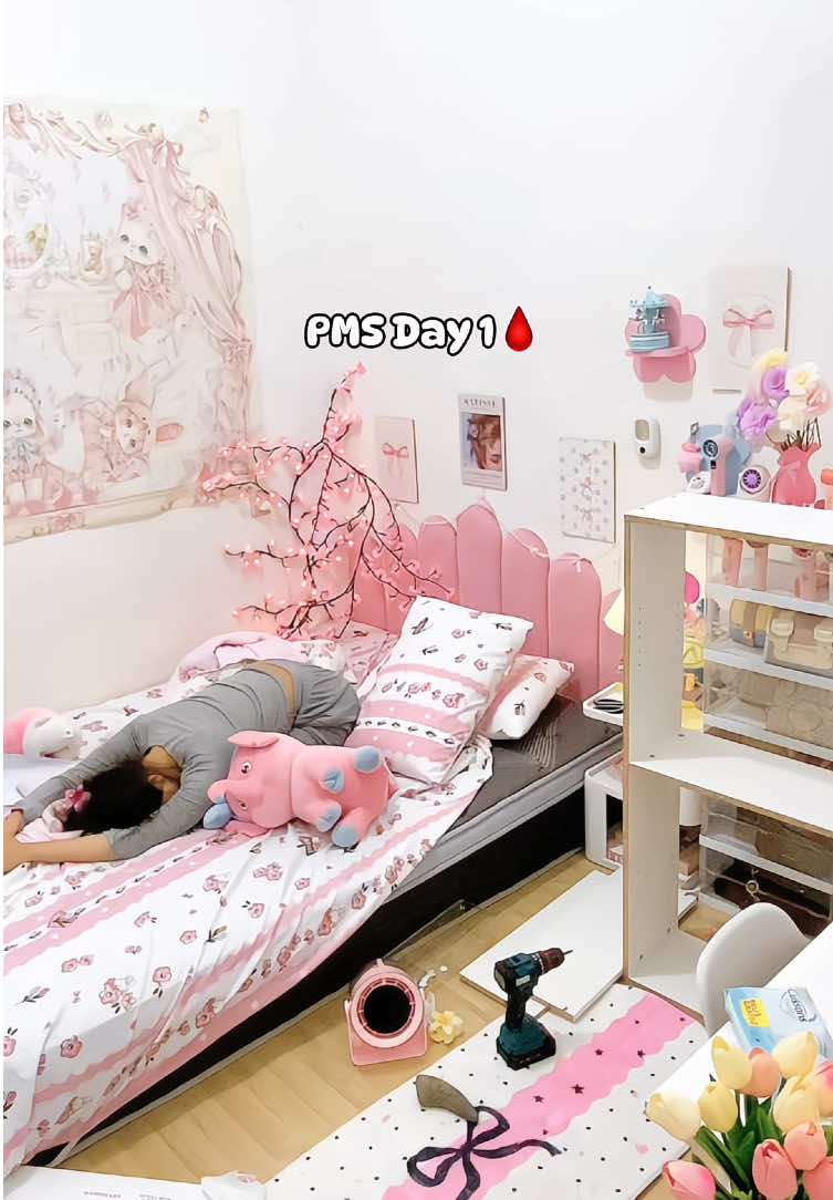 Knpa ya memasuki umur diatas 20an haid jadi lebih sakit, padahal pas sekolah gk sesakit ini, ternyata plot twist nya aku ada kista hhe, buat kalian yg haid nya suka sakit, cus langsung periksa kedokter, takut kek akuu😭😮‍💨😫#pms #kista #nyerihaid 