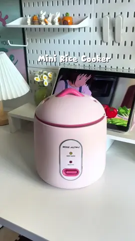 Comel betul weh mini rice cooker ni.. Student, mak2 yg nk standby mini periuk kt umah blh la greb ni. #miniricecooker  #ricecooker  #periukelektrikmini  #periuknasi  #fyp 