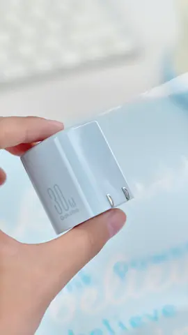 Có ba cổng sạc! #fyp #sacnhanh30w #sạcnhanh #JOYROOM #TikTokshop 