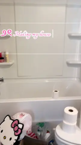 ✨ New house, new vibes 🏡🛁 come decorate & clean my bathroom with me🤗 #newhouse#newbeginnings#hellokitty#pink#decor  