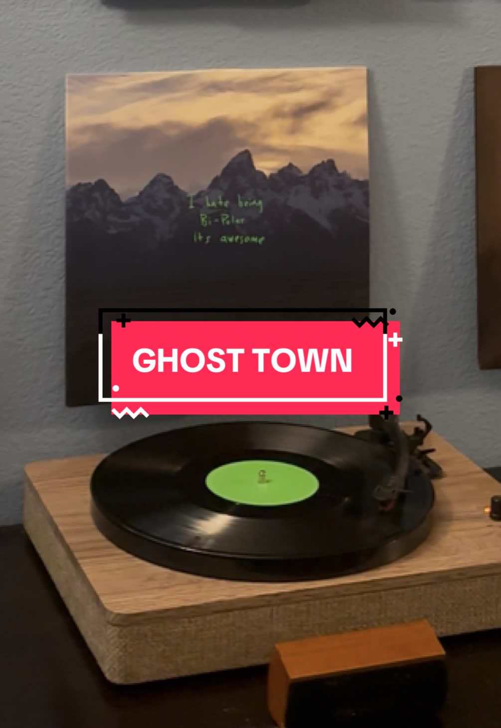 Ghost Town (feat. PARTYNEXTDOOR) - Kanye West #ghosttown #ihatebeingbipolaritsawesome #kanyewest #vinyl #vinylcollector 