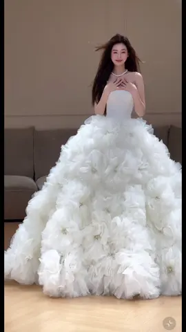 #yêu_váy_cưới_78 #váy_cưới_của_em #côdâu #yêu_váy_cưới #weddingdress 