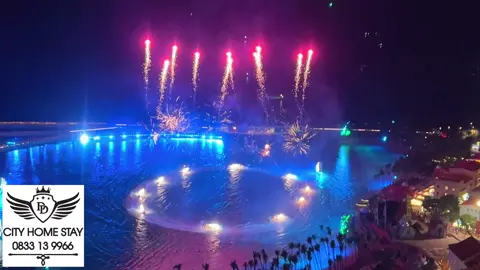 Tư liệu quý ✨ SYMPHONY OF THE SEA show 😍🏄‍♂️  View nhìn từ ban công của home đấy ạ 🥰 #sunsettown #xuhuong #phuquoctrip #vietnamtravel #symphonyoftheseas 