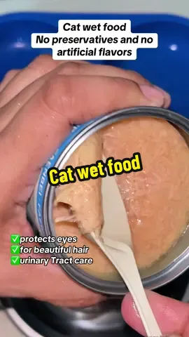 Grabe Ang high quality ng wet cat food na to Ang daming strips ng meat at fish siguradong magugustuhan to ng mga cats natin #catfood #wetcatfood #catfoodrecommendation #cathealth #catnutrition 