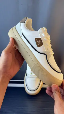 #sepatuwanita #sepatuori #sepatucewek #sepatusneakerswanita #sepatukekinian 