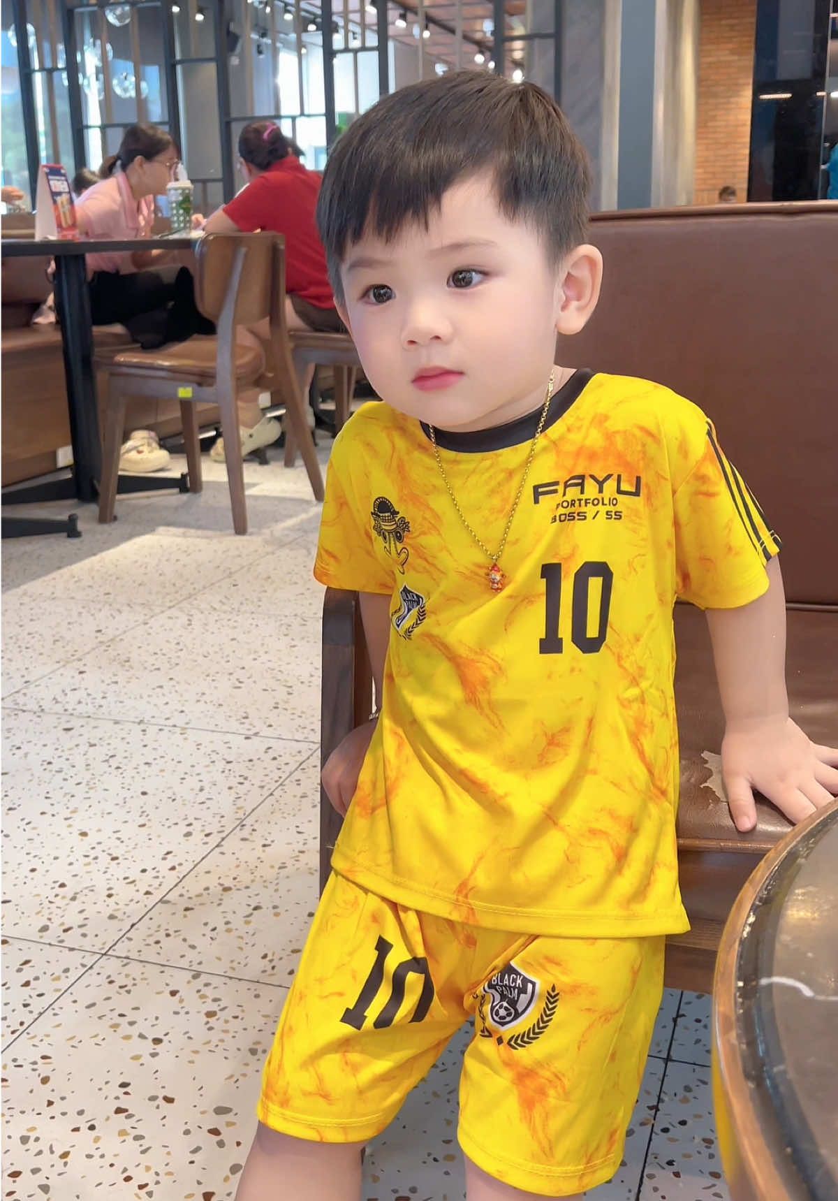 Conbo 4 bộ thun đá banh cho bé trai #xuhuong #dobetrai #setdobetrai #thoitrangtreem #tiemnhagau 