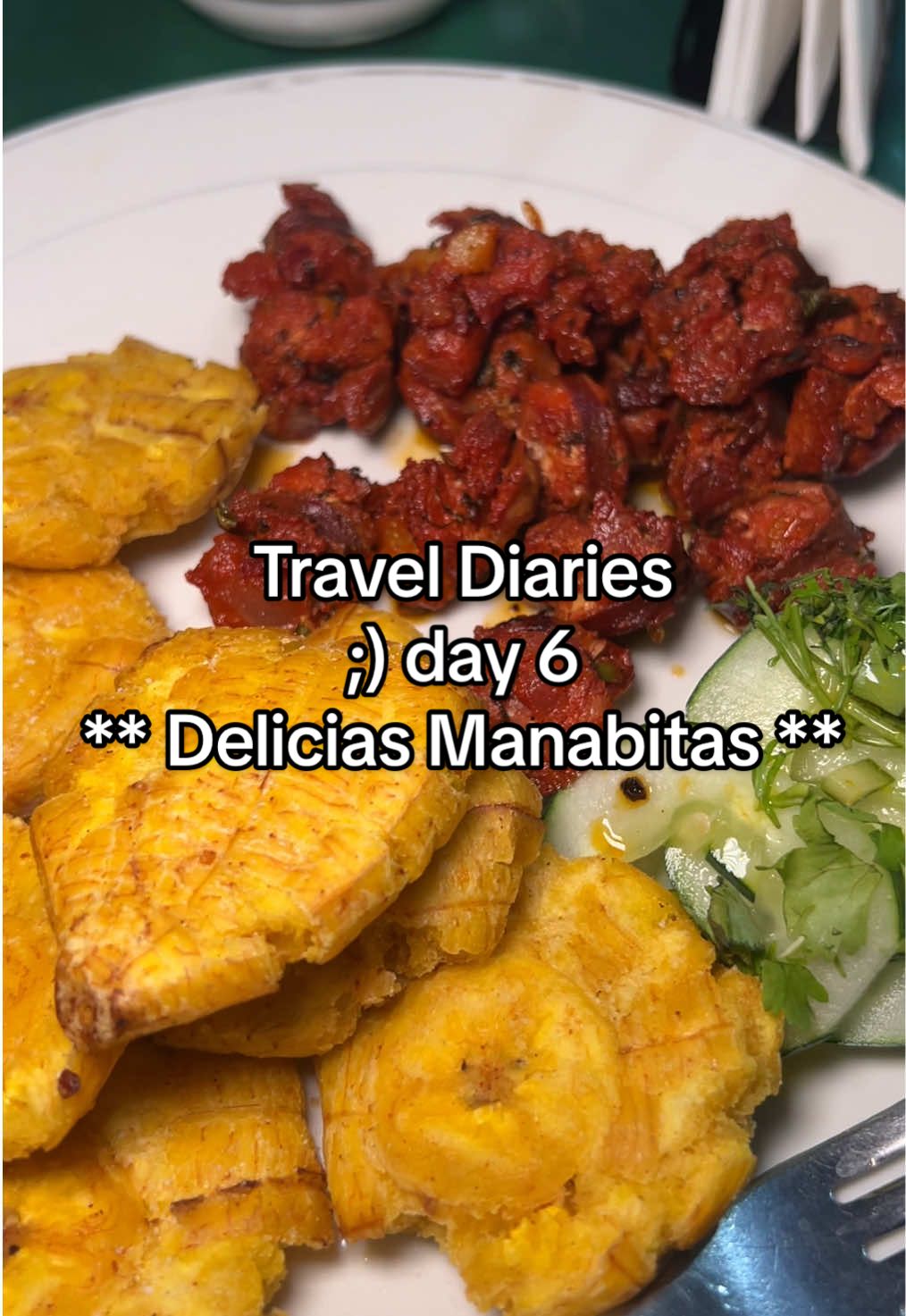 10/10 ✅ Approved! “Delicias Manabitas” So many delicious options to choose from! Bolón mixto, empanada verde de queso, chorizo y patacones. Jugo de maracuya y naranjilla👍🏽 #ecuador #food #review #manta #guayaquil 