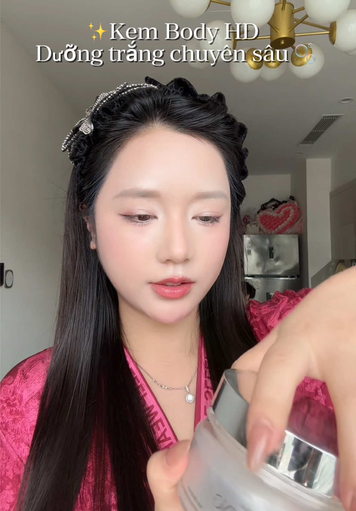 ✨ Kem body HD Skin – nâng tông tức thì, bật sáng tự nhiên, mịn mướt như da em bé ✨ 👉 Thoa 1 lần, mê cả ngày! #kembodyHD #phuonganhcomestic #kemboytrangda #kembodykhangnuoc #chongnang 