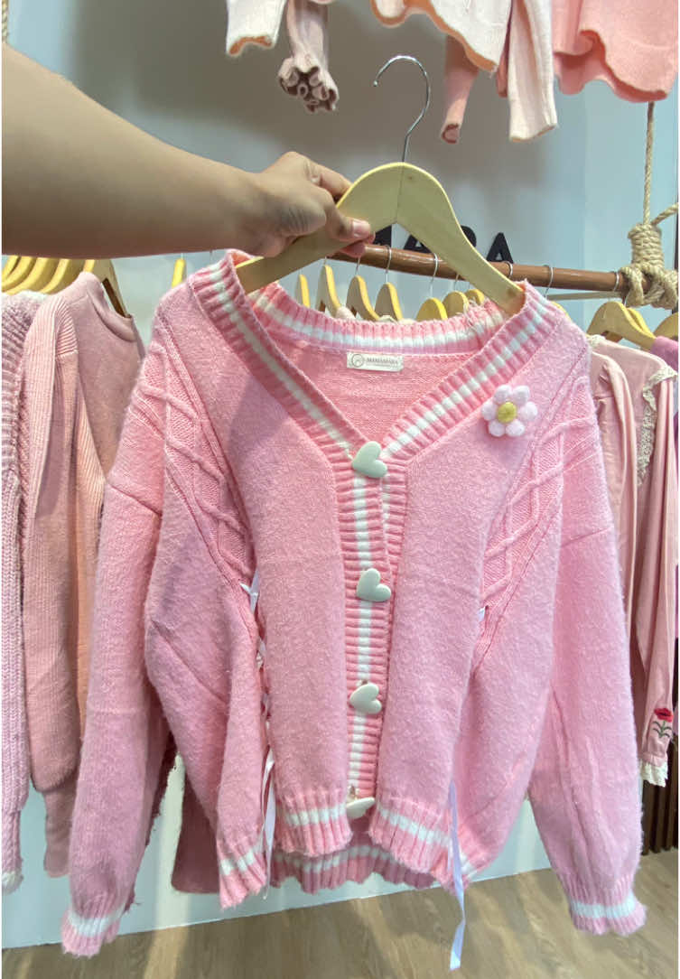 Cardigan Rajut Jumbo🫶🏻🍒#promoseruweekend #cardiganrajut #cardigansimple #fypシ゚viral🖤tiktok 