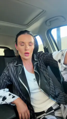 Feel the way I look #bookweek #teachersoftiktok 