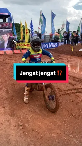 Bebek geprekk sangar 🔥 @2stroke  📷 @cbanjani  #sambat_racing #jakabaring #2strokelover #grasstrack #gtxlampung 