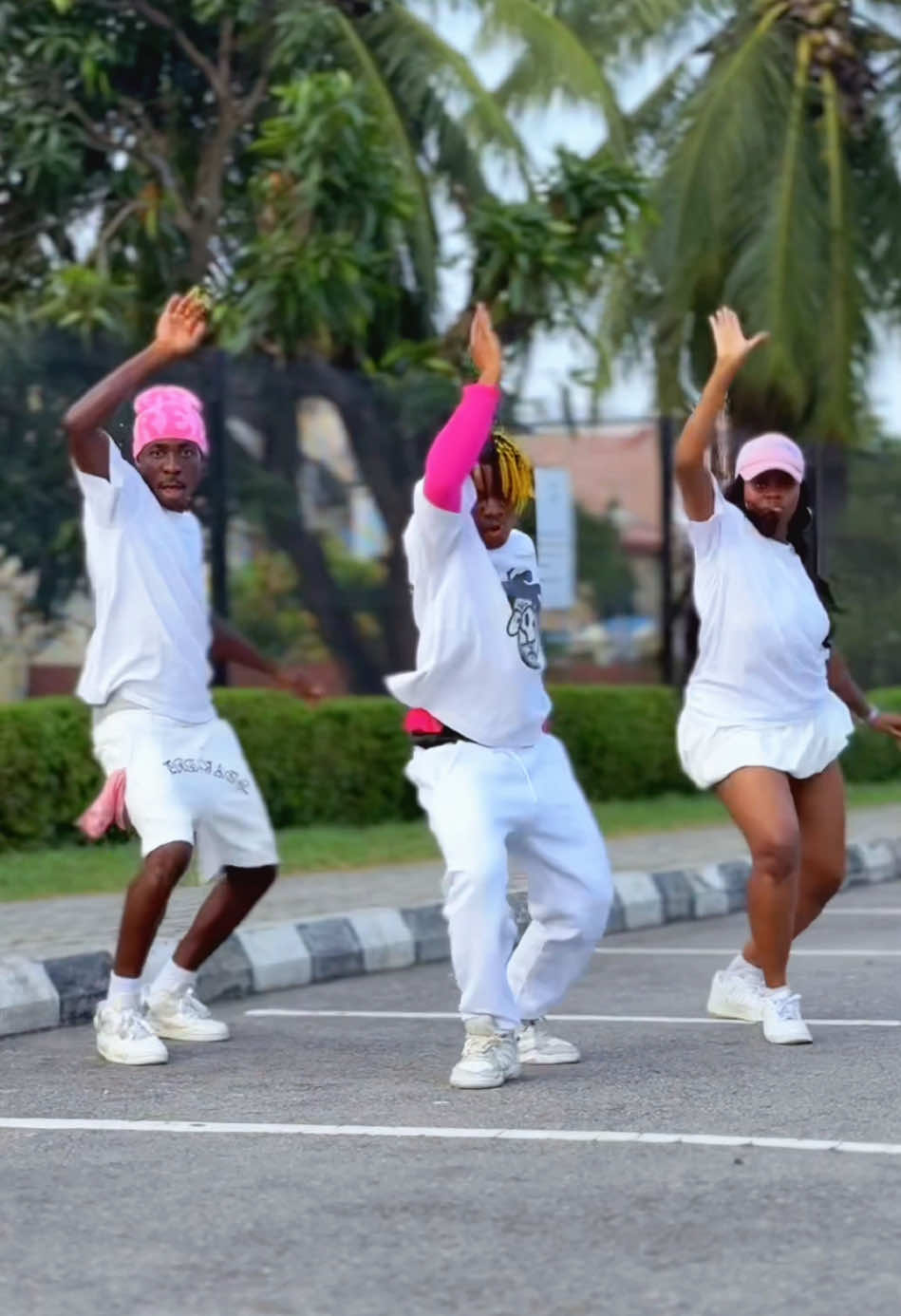 Trending dance2025 + trending sound = perfection w/ @MATILDA💋 @Adeyy😈 dc: @squidboycally_  #dancechallenge #trendingdance #dancetrend #fyp #newdance #creatorsearchinsights 