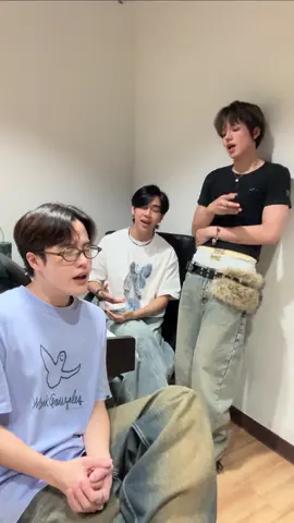 ลามปาม✨ #bowkylion #jeffsatur #หลุยส์ธณวิน #ฟอร์ดอรัญญ์ #ฟลุ๊คณัฐนนท์  