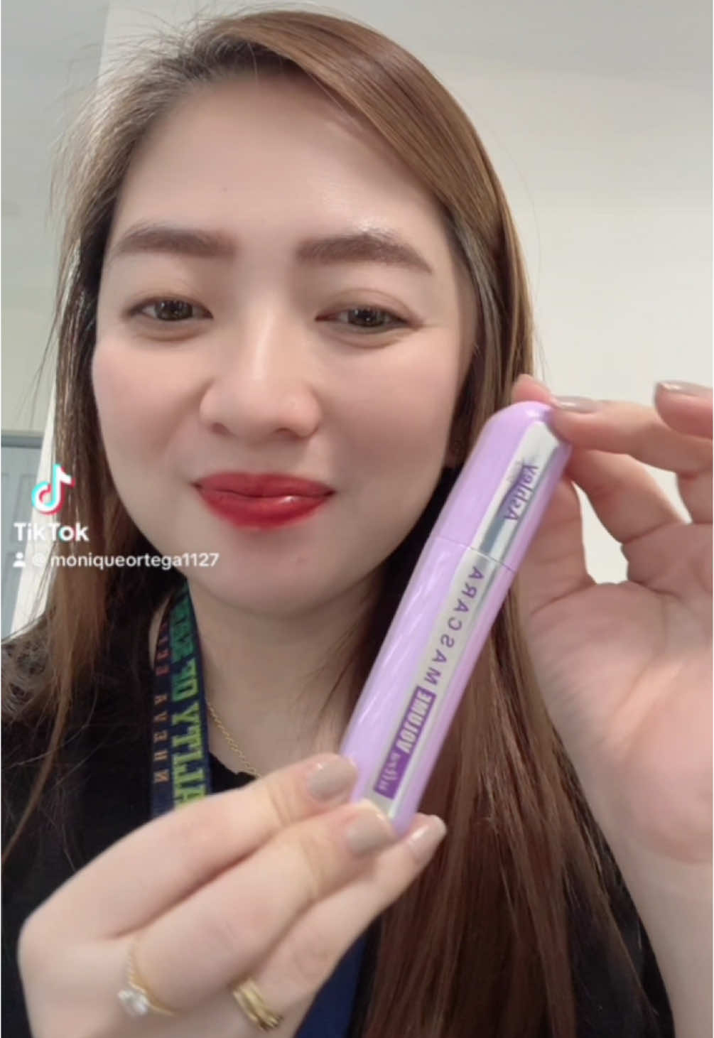 Mascara Waterproof and Long Lasting Ultra Volume @Ashley Shine Cosmetics #creatorsearchinsights #foryou #fyp #foryou #foryoupage #tiktok #fyppppppppppppppppppppppp #lashes #mascara #waterproof 