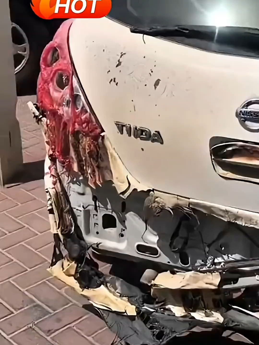 Mobil Meleleh di Negara Terpanas di Dunia! 🔥  bagaimana dengan api neraka? Cars Melt in the World's Hottest Country! 🔥 What about hellfire? #unik #informasi #like #tranding #trendingvideo #fakta #fyp #viral #information #fact