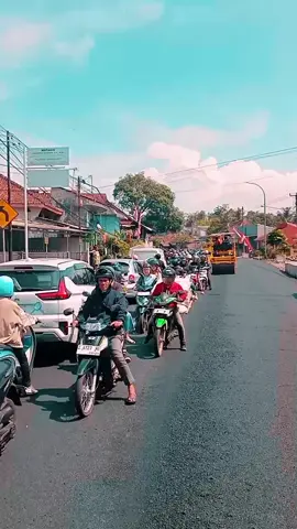 pengaspalan AC-WC jalan Mangkubumi cikunir #kdm #jalan #cnematicvidio #capcut #cnematik #foryoupagе #fypシ゚ #fypage #aspal #pengaspalan #cikunir #singaparna_tasikmalaya #tasikmalaya 