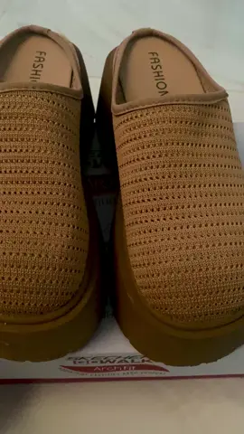 รองเท้าแตะสวมโบฮีเมียนc669รองเท้าครึ่งส้นหนา3นิ้วพื้นหนานุ่ม ปิดนิ้วเท้าสำหรับผู้หญิงไซ้ร์35-40 พร้อมส่ง