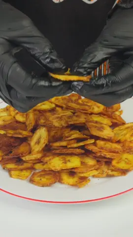 Raw Banana Chips | Plantains Chips #trending #snack 
