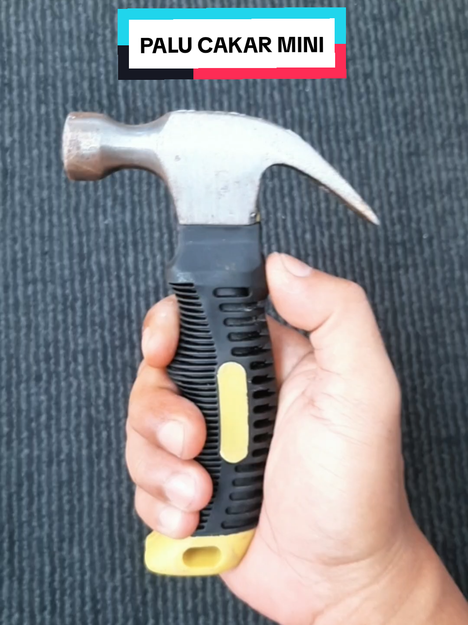 Membalas @zoker668 Palu Cakar Mini berguna untuk rumah dan bengkel, praktis ringan tapi tetap kuat cocok untuk mengetok dan mencabut paku, stok terbatas buruan di order sekarang