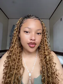 My braider ate🙂‍↔️😍@fridathehairplug#lovemybraids✨#tiktokmalwiiii#fyppppppppppppppppppppppp#tiktokzimbabwe🇿🇼#southafrica 