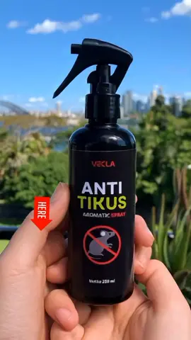 Pernah nggak, rumah tiba-tiba banyak tikus mondar-mandir? 🐭😱 Padahal udah dibersihin, tapi tetap aja muncul lagi dan lagi… bikin resah banget! Biasanya orang pakai racun atau jebakan. ❌ Racun → bahaya buat anak & hewan peliharaan ❌ Jebakan → kotor & ribet bersihin Sekarang ada solusi aman & praktis 👉 VECLA Aromatic Spray ✨ ✔️ Tinggal semprot di dapur, gudang, atau jalur tikus → langsung kabur 🚫🐀 ✔️ Wangi kayak pengharum ruangan → rumah tambah harum 🌸 ✔️ 100% bebas racun → aman buat keluarga & peliharaan 🐶👶 ✔️ Bisa dipakai di mana aja: dapur, lemari, kamar, gudang 🔥 Lagi promo spesial + bisa COD! 📌 Cek keranjang pojok kiri bawah sekarang sebelum kehabisan! #VECLA #PengusirTikus #AromaticSpray #AntiTikus #veclaantitikus 
