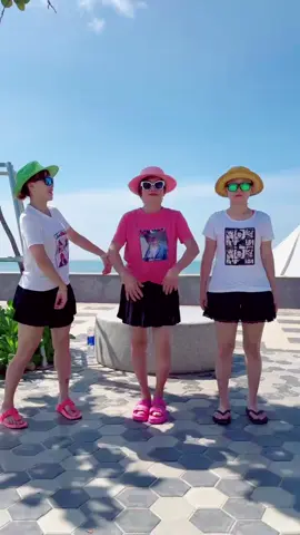 Tuy ko ăn ảnh , nhưng tui ăn nắng#trending #xuhuong #vuivemoingay❤️ #sea 