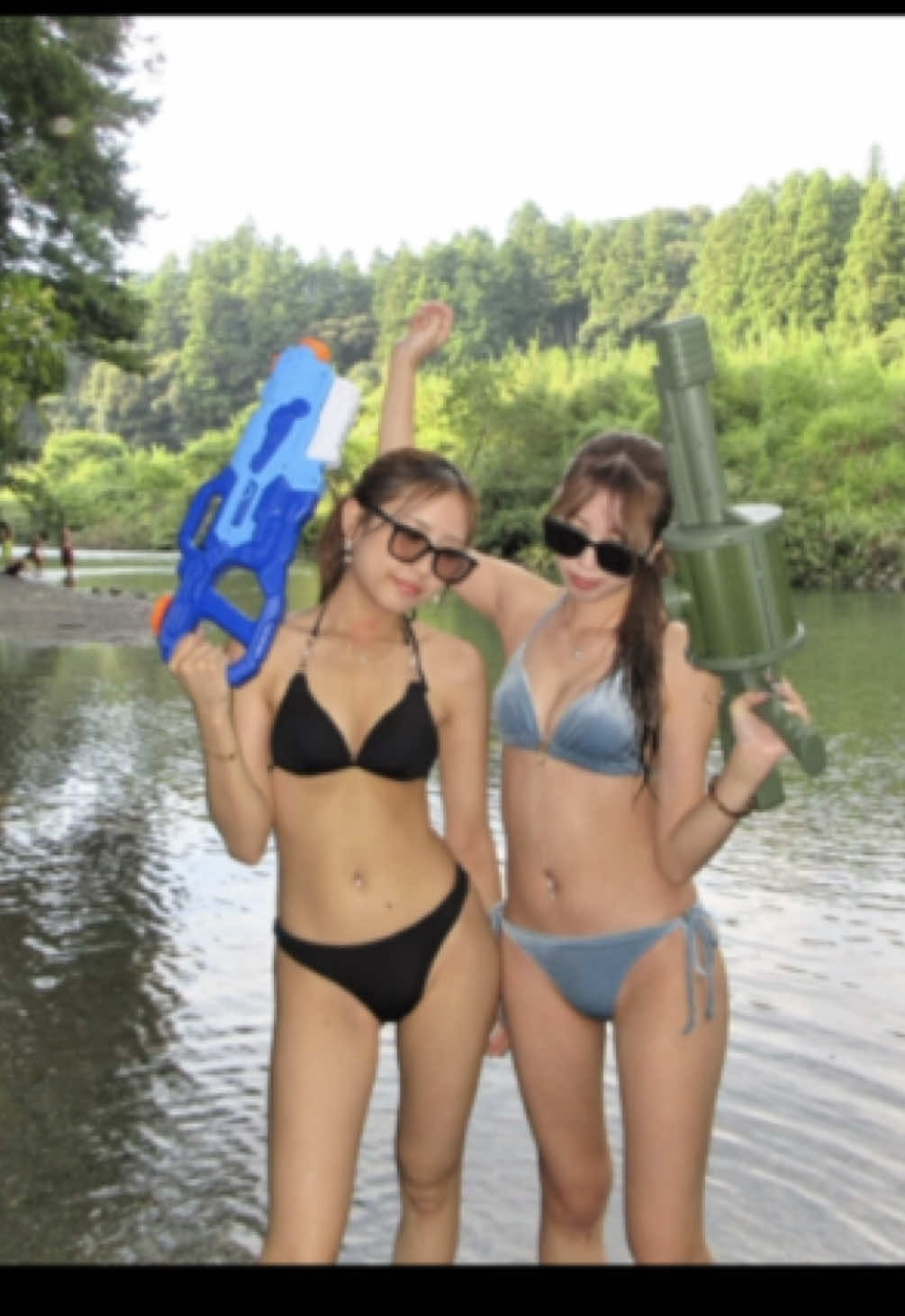 SUMMER VACATION🍉✨　水鉄砲に本気になった川遊びが最高の夏の思い出🩵　　　　#04 #デジカメ #川遊び #夏の思い出 #水着 