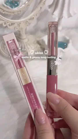 Một cây son – hai phong cách 💄✨ tiện gọn hết nấc  #ukiss #ukisscosmetics #mattelipsticks #glossylips #son2dau 