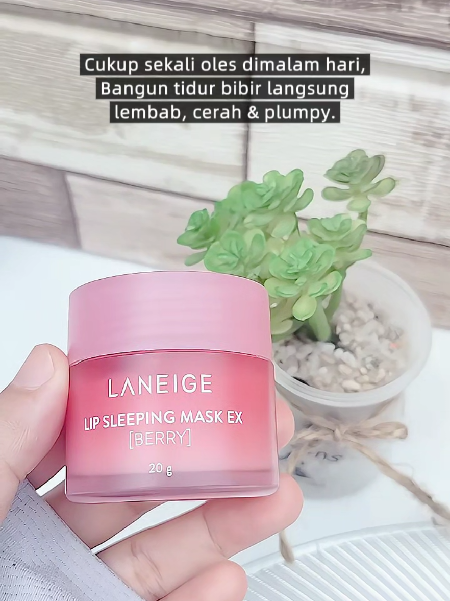 bye bye bibir kering, gelap & pecah-pecah  #laneige  #laneigelipsleepingmask  #laneigelipsleepingmaskberry  #perawatanbibir  #lipmask 