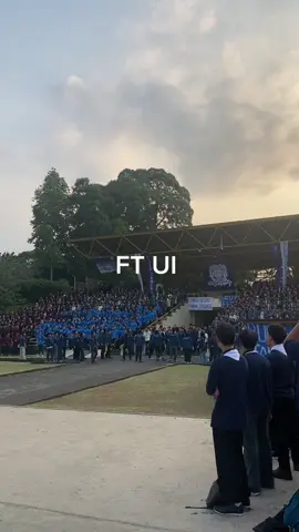 just relized we have zayn malik UI at the backround🤯 #ftui #fakultasteknik #ui #universitasindonesia 