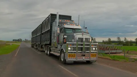 Just an average day at the yard video created by kw_creative.aus on instagram #morristransport #truck #trucksoftiktok #fyp #viral 