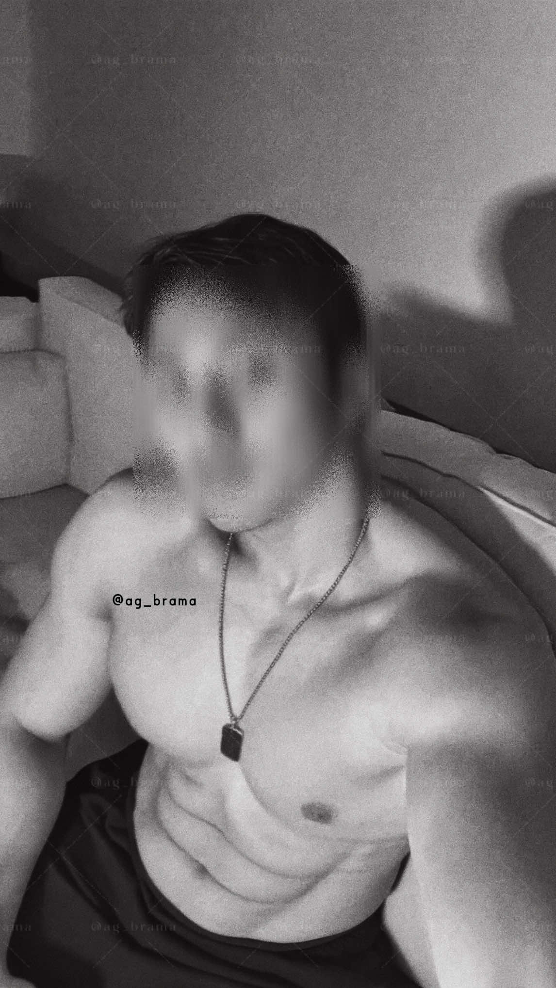 chilling 🤳 #livephoto #capcutedit #GymTok