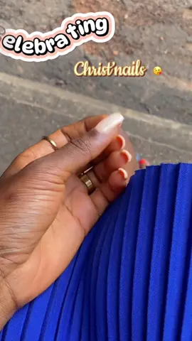 Aujourd’hui nous célébrons @Christ’s 💅 nails 🥰🥰🤌🏾 pour le travail qu’elle fait tout les jours sur moi … un nouveau contrat a repris pour moi 🥹🥹🥹Merci à toi pour ces moments partagés et j’espère que bientôt tu auras un local précis. Elle fait la manucure partout à Yaoundé et elle répond +237( 6 96 45 18 78)