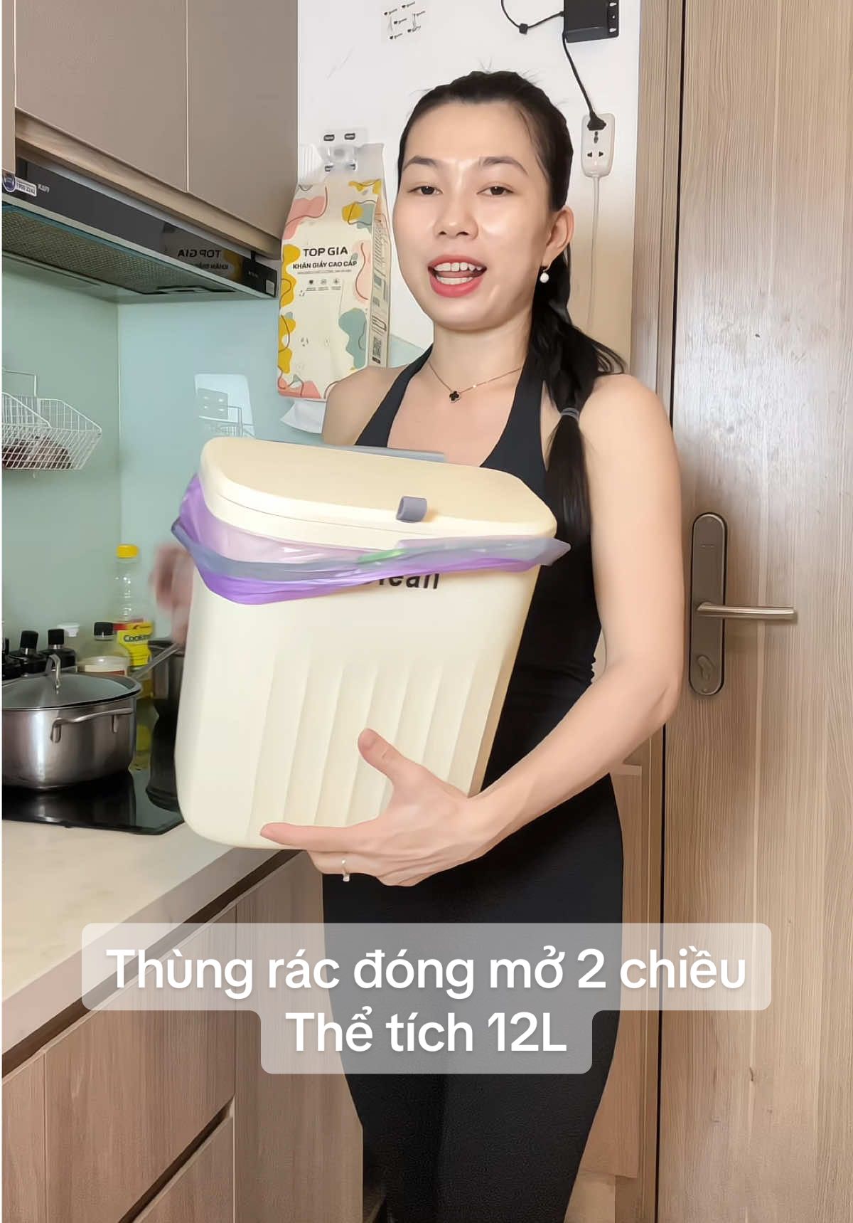 Mấy chị em nội trợ còn ai chưa sắm hông nè #thungrac #thungractreotubep #thungracdantuong #dodungnhabep 
