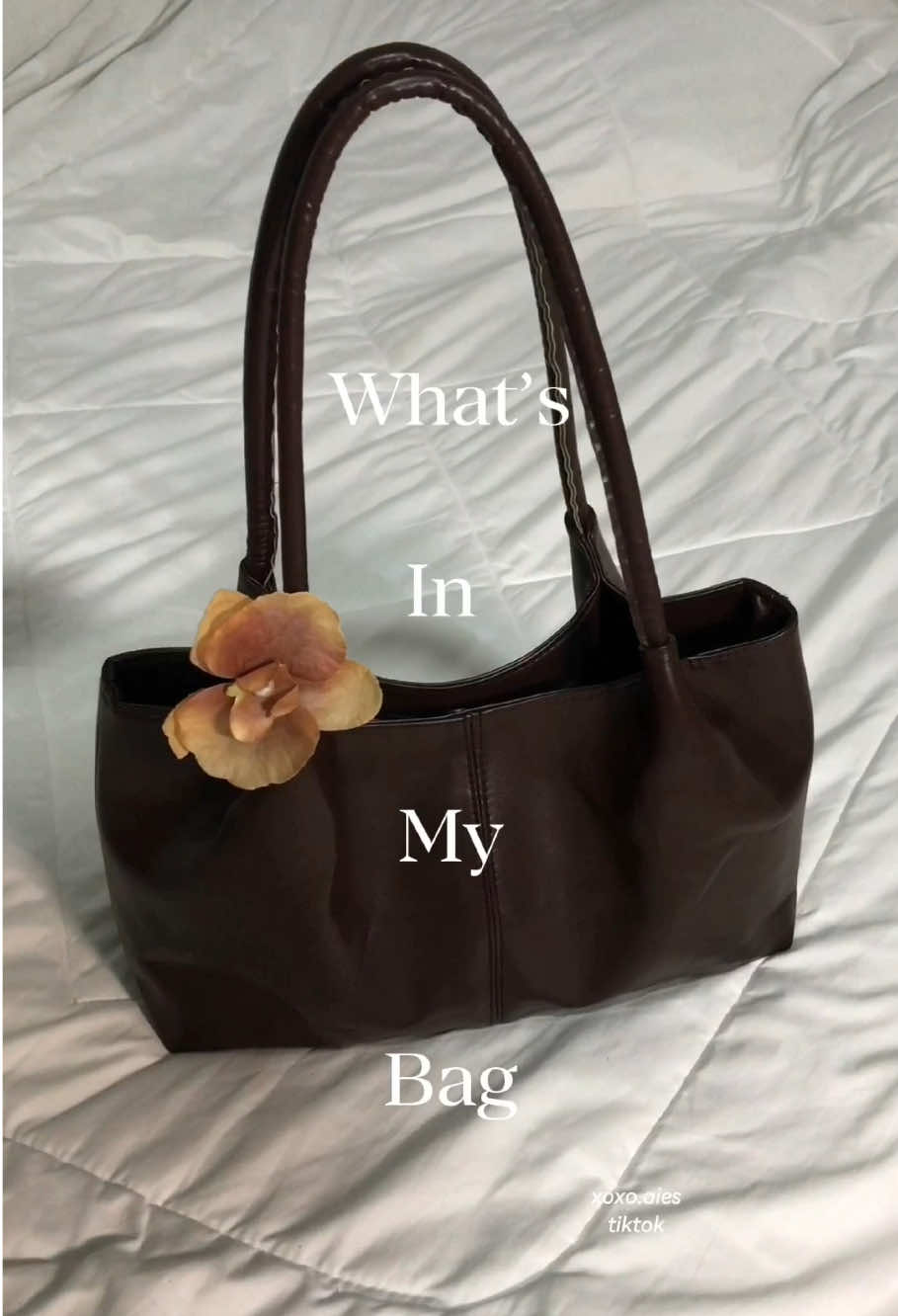 What’s in my bag 🍂☕️🫶🏻 กระเป๋าสีกาแฟใบโปรดด~ #กระเป๋าสะพายข้าง #กระเป๋าสีน้ําตาล #กระเป๋าแฟชั่น #กระเป๋าผู้หญิง #fyp 