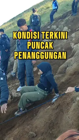 Kondisi terkini di tanjakan gunung penanggungan #gunungpenanggungan #pendakijawatimur #pendaki #pendakiindonesia #Hiking 