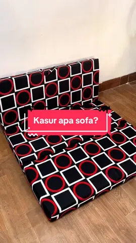 sangat multifungsi sekalii yaa kakk untuk kasur lipat inii, buat anak kos sangat cocok sekalii niii buruan langsung aja dicek dikerkun kamii!!!#kasurlipat #multifungsi #foryou #tukukasur #kasurlantai 