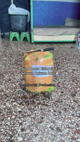 Ready Taiwan 🇹🇼  Siap bantuk kirim via 7 seluruh Taiwan🙏🏻 Monggo bollo Bisa datang langsung ke store kita 🙏🏻 📍 Jersy Bola/ Volly  📍 Sepatu bola/futsal  📍kaos kaki  📍Celana OR  📍Dll  🏡 Area Tainan ( Longtien ) 📞 085335573517 #taiwanindonesia🇹🇼🇮🇩 #olahragatiktok #footballskills #taiwanindonesia🇹🇼🇮🇩 #taipei 