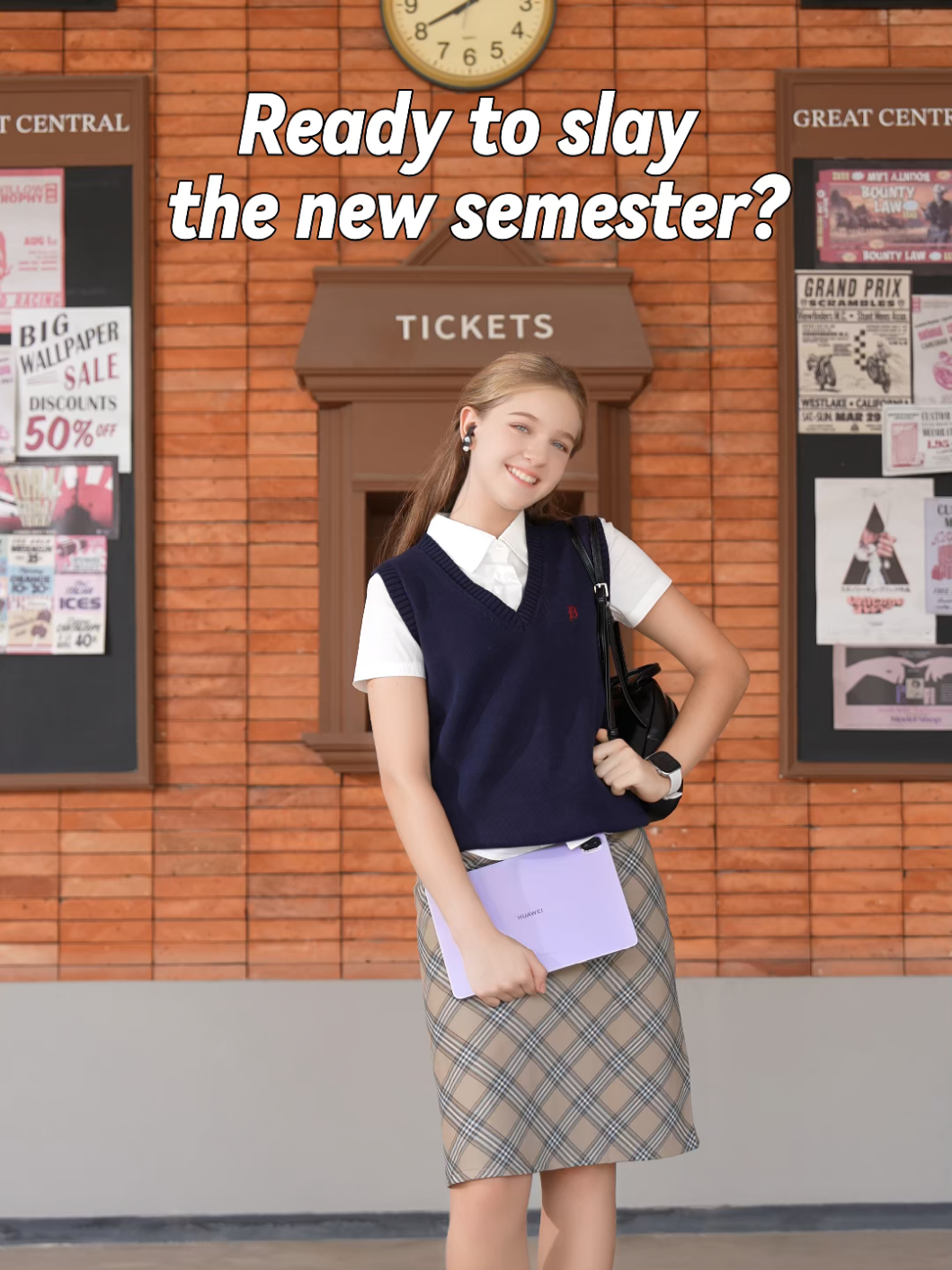 Get back to school in style! What are some of your must-have items? #HUAWEIMatePad 11.5